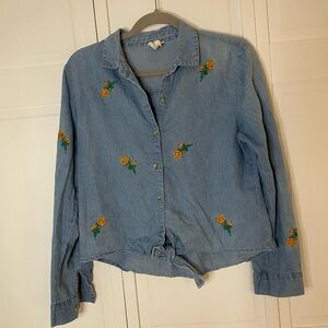 Embroidered Floral Denim Button Down Shirt with Tie Waist 100% Cotton SzM
